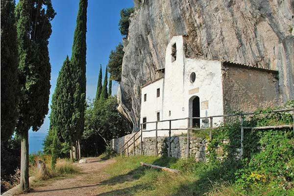 Appartamenti Serena - La Grotta Gargnano Εξωτερικό φωτογραφία